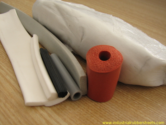 Oil Resistance Silicone Sponge Extrusion , Tensile Strength 100-200psi