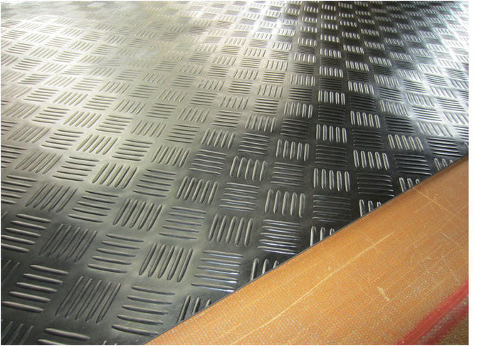 Industrial Grade Rubber Mat / Rubber Gasket Sheet 1.25-1.6g/Cm3 Density