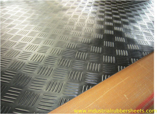 Waterproof Anti-slip Industrial Rubber Sheet 3-6mm Thickness for Flooring and Mats