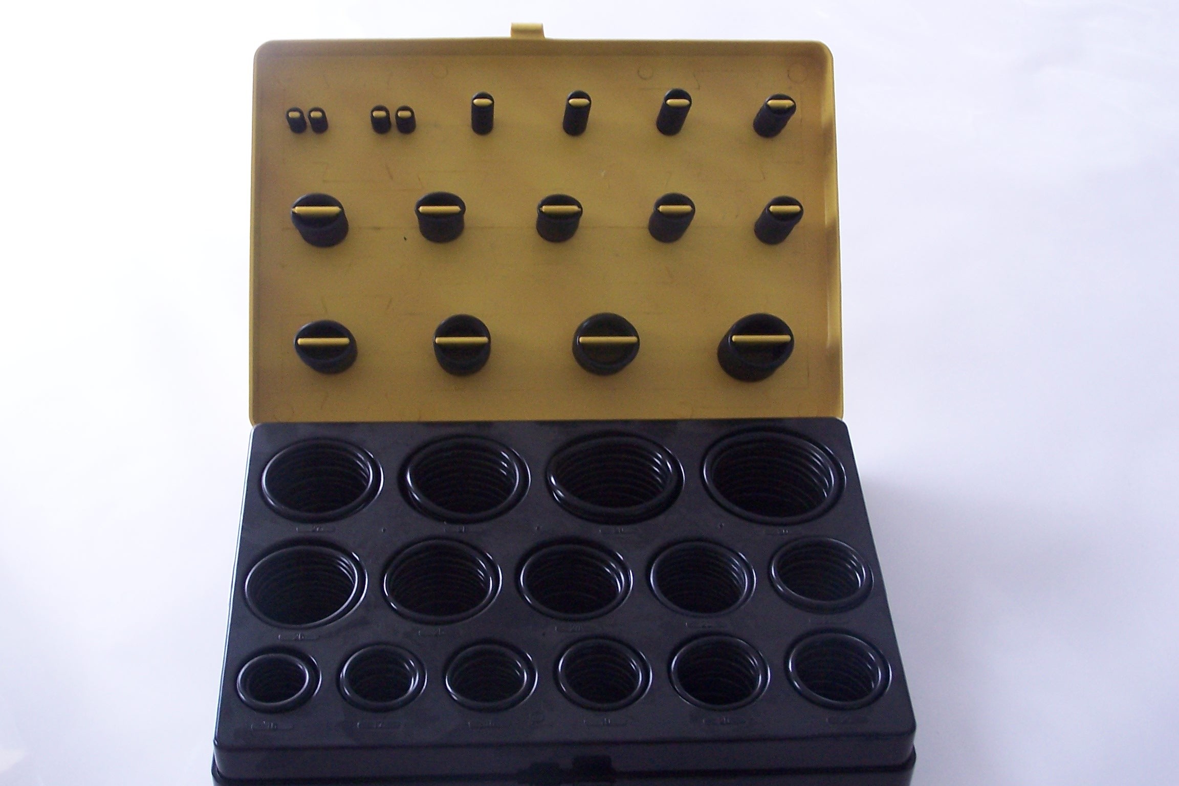 NBR Rubber O Ring Kit ISO3601 AS568A DIN3771 JIS B2401 Standard,Yellow and Red Color