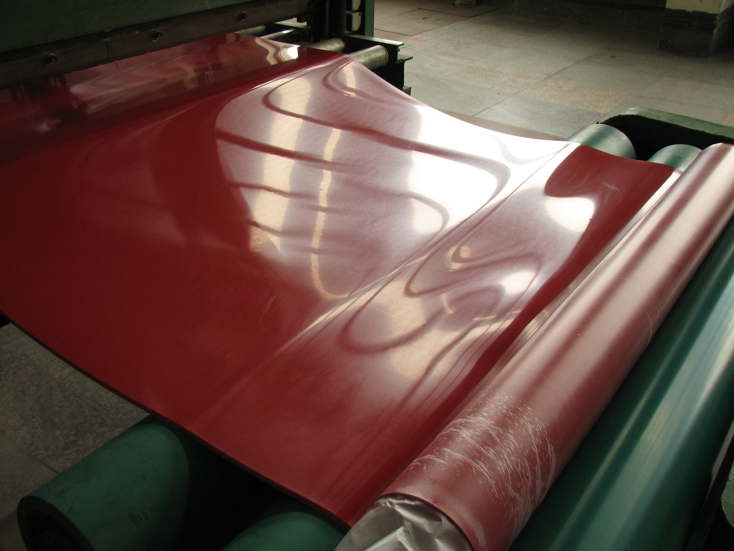 22Mpa Pink Red Gum Rubber Sheet / Para Rubber Sheet 3540Shore A Hardness