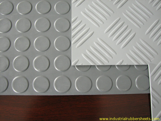 1 - 1.5m Width Round Button Industrial Rubber Sheet , Anti-slip Rubber Flooring Sheet