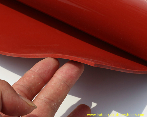 1.25g/Cm3 Density Red Silicone Sheet / Waterproof Rubber Sheet 7.5Mpa Tensile Strength