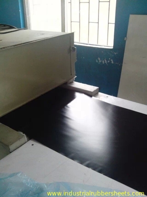 Black Color Silicone Rubber Sheet Smooth Surface 1.0 / 1.2m Width 10m Length